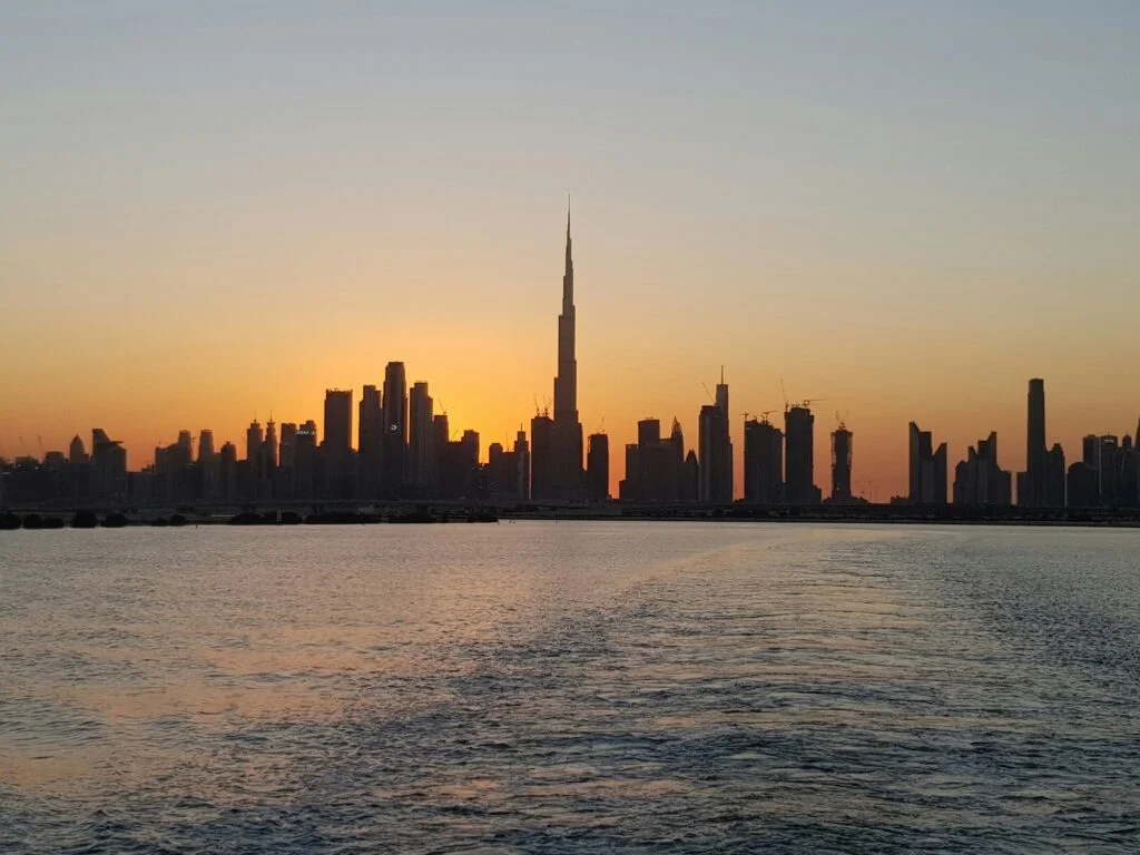 Moving to Dubai: A Complete High-End Relocation Guide