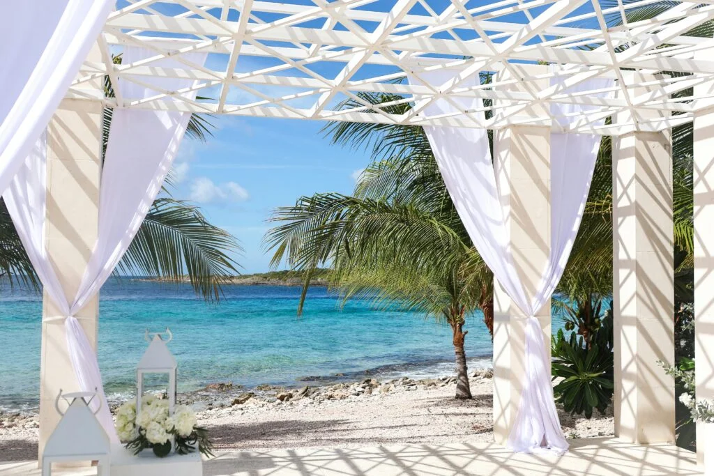 Illustration de l’article : Mariage privé à Saint-Barthélemy : orchestrer une célébration d’exception