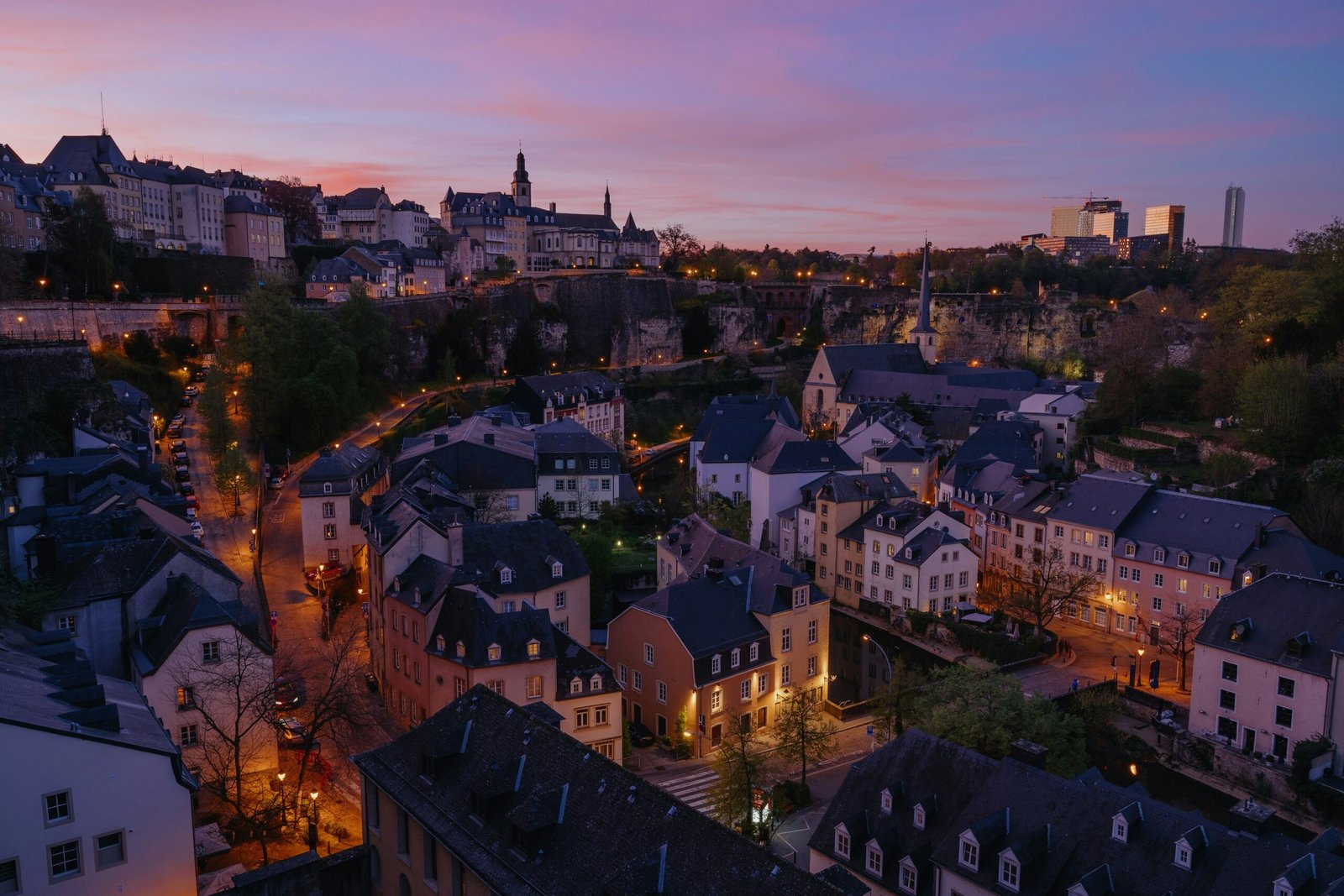 Illustration for the article: The Luxembourg Art of Living: Confidential Addresses and Signatures